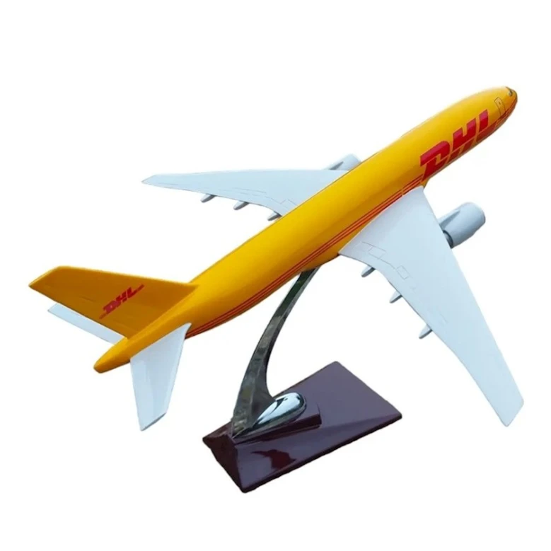 Kolleksiya fiquru Aircraft Model DHL Boeing 757, 31x30x18 sm, plastik Kolleksiya fiquru Aircraft Model DHL Boeing 757, 31x30x18 sm, plastik