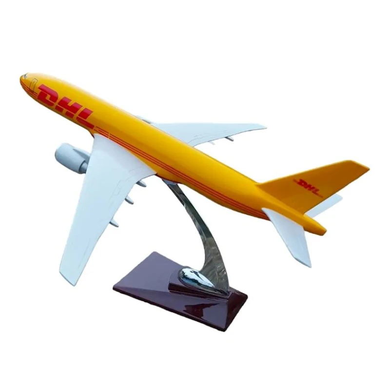Kolleksiya fiquru Aircraft Model DHL Boeing 757, 31x30x18 sm, plastik Kolleksiya fiquru Aircraft Model DHL Boeing 757, 31x30x18 sm, plastik