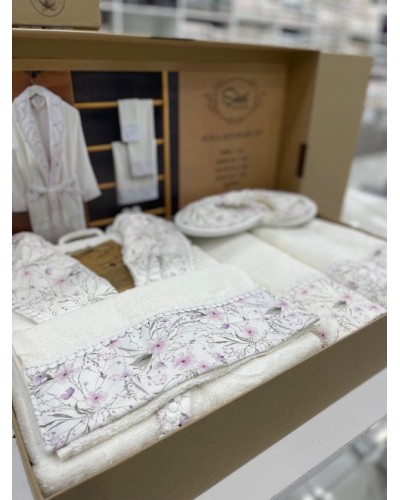 Hamam dəsti MiraNova FS-629 (xələt + hamam dəsmalı 70x140 sm + əl dəsmalı 50x90 sm + əl dəsmalı 30x50 sm + tərlik), pambıq, ağ