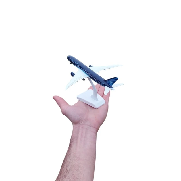 Коллекционная фигурка Aircraft Model Azerbaijan Airlines Boenig B787, 18.5x17.5x7 см, железо/пластик