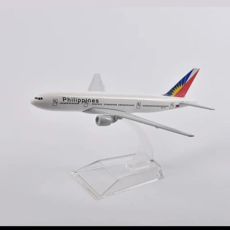 Коллекционная фигурка Philippines Boeing B777, 15x14.5x8 см Коллекционная фигурка Philippines Boeing B777, 15x14.5x8 см