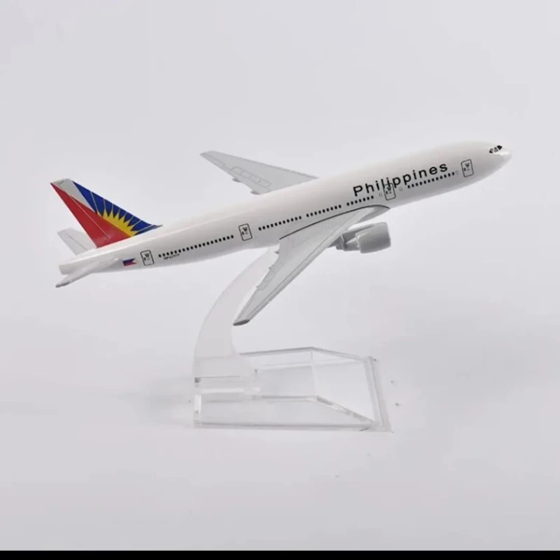 Коллекционная фигурка Philippines Boeing B777, 15x14.5x8 см Коллекционная фигурка Philippines Boeing B777, 15x14.5x8 см