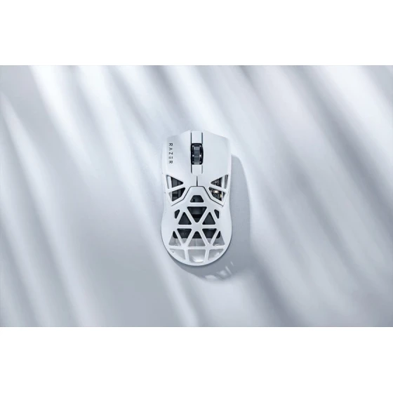 Мышь Razer Viper Mini Signature Edition White (RZ01-04410300-R3M1) Мышь Razer Viper Mini Signature Edition White (RZ01-04410300-R3M1)