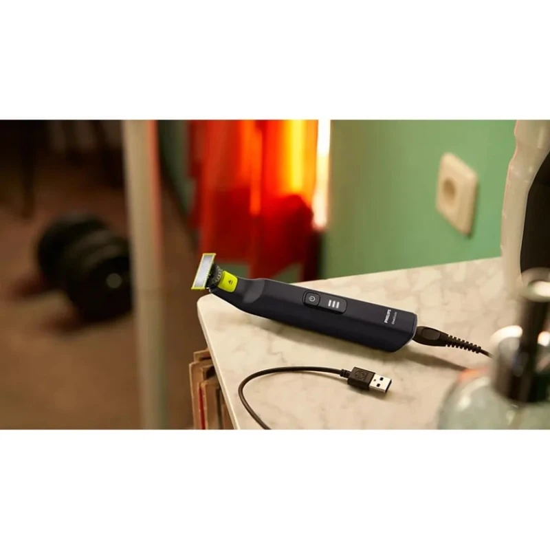 Триммер Philips OneBlade Pro 360 (QP6542/15) Триммер Philips OneBlade Pro 360 (QP6542/15)