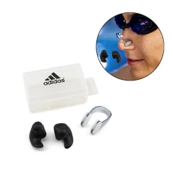 Набор для плавания беруши и зажим для носа Adidas 392980544, силикон, черный Набор для плавания беруши и зажим для носа Adidas 392980544, силикон, черный