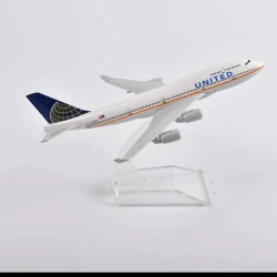 Коллекционная фигурка United Airlines Boeing 747, 15x14.5x8 см