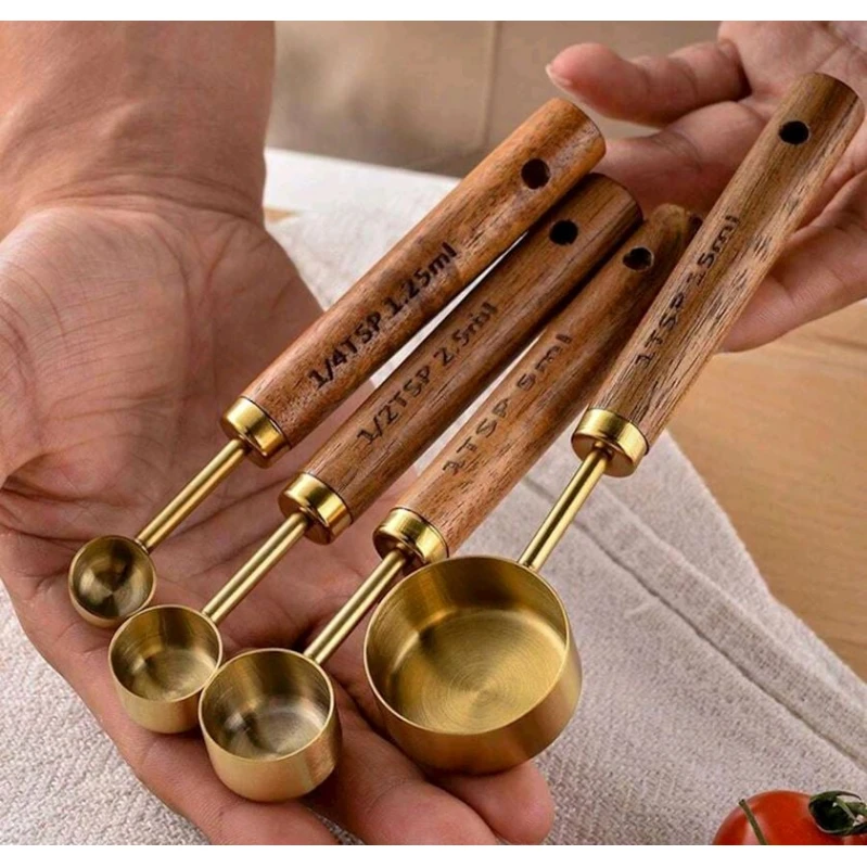 Ölçmə qaşıqları dəsti MH28501992 Lux, 4 əd, bambuk/paslanmayan metal, qızılı/qəhvəyi Ölçmə qaşıqları dəsti MH28501992 Lux, 4 əd, bambuk/paslanmayan metal, qızılı/qəhvəyi