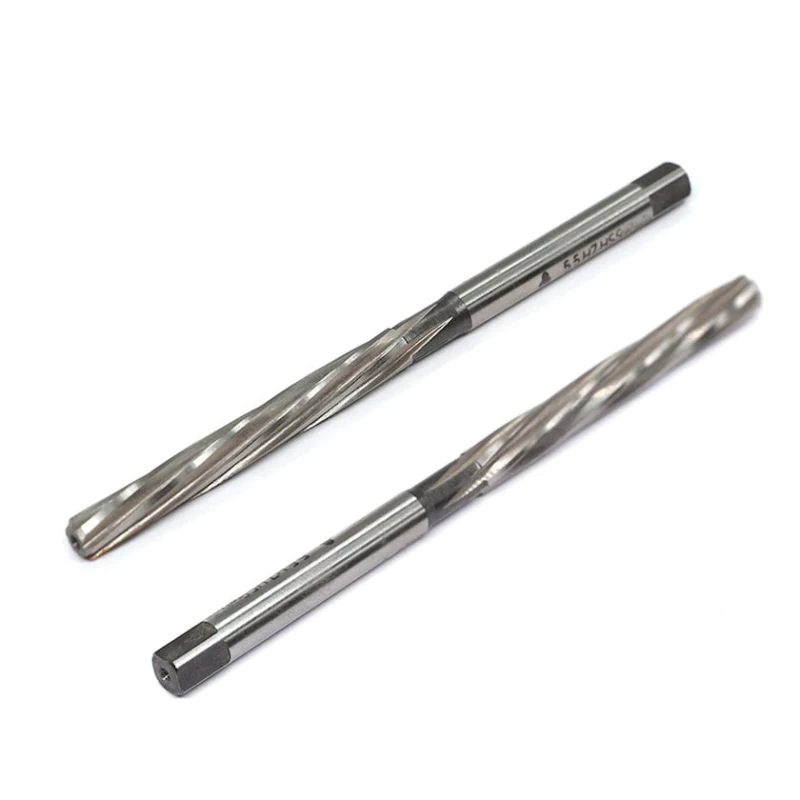 Метчик ручной B00301010550 HSS DIN206 L - RN H7, 5.5 мм Метчик ручной B00301010550 HSS DIN206 L - RN H7, 5.5 мм