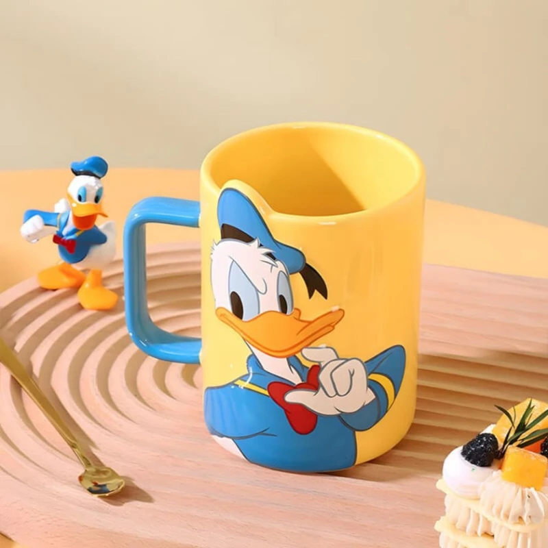 Кружка La Luna Donald Duck, керамика, желтый, 500 мл Кружка La Luna Donald Duck, керамика, желтый, 500 мл