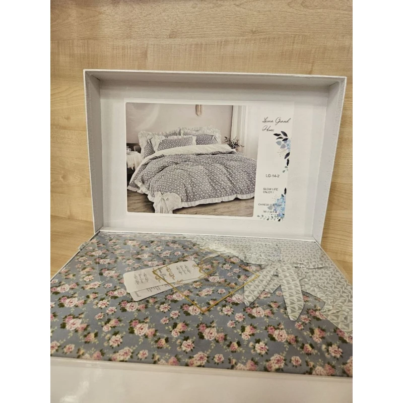 Комплект постельного белья Laura Grand ET-1226, пододеяльник 200х230, простыня 230х240, наволочки 50х70, двуспальный, хлопок, разноцветный Комплект постельного белья Laura Grand ET-1226, пододеяльник 200х230, простыня 230х240, наволочки 50х70, двуспальный, хлопок, разноцветный