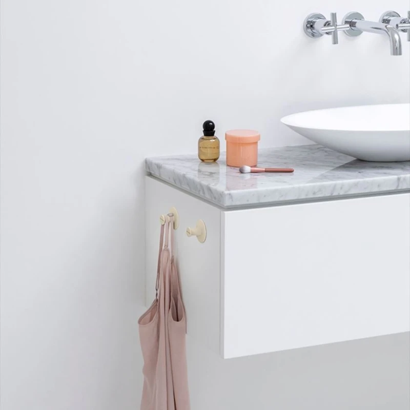 Крючки для ванной Brabantia, 2 шт, бежевые Крючки для ванной Brabantia, 2 шт, бежевые