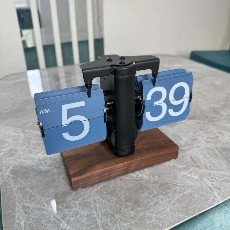 Stolüstü saat Retro Flip Saat mavi korpus