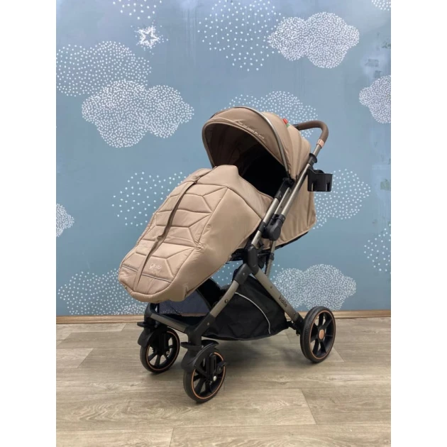 Детская коляска Kidilo 6600F, коричневая