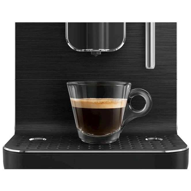 Кофемашина Smeg BCC02FBMEU Кофемашина Smeg BCC02FBMEU