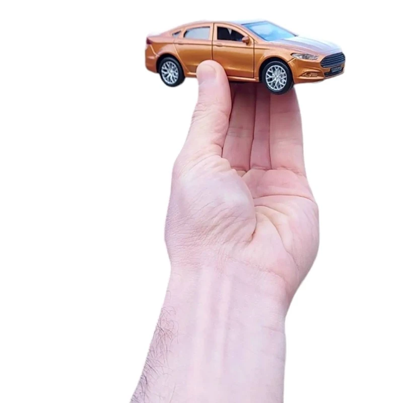 Коллекционная фигурка Ford Fusion, 11.5x4x3 см