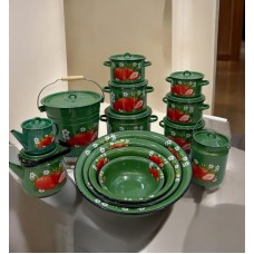 Qab-qacaq dəsti Rusiya istehsalı, 14 parça, qalın emal, vedrə 12 litr, çaydan 3,5 litr, dəm çayniki 1 litr, bidon 3,5 litr, ləyən 2/5/7/12 litr, qazan 1,5 litr, 3 litr (2 ədəd), 4,5 litr (2 ədəd), 7 litr - QZİR-TAP-152