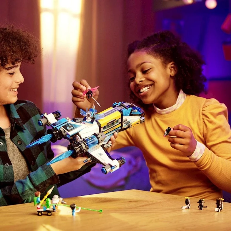 Конструктор LEGO Mr. Oz's Spacebus 71460, 9+ лет, 878 элементов