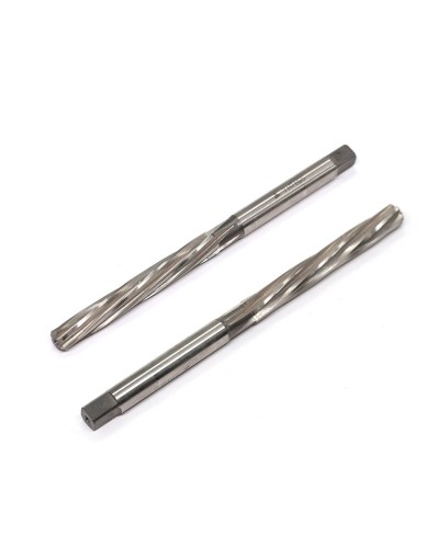 Əl yivaçan Makina Takım B00301010700 HSS DIN206 L - RN H7, 7 mm
