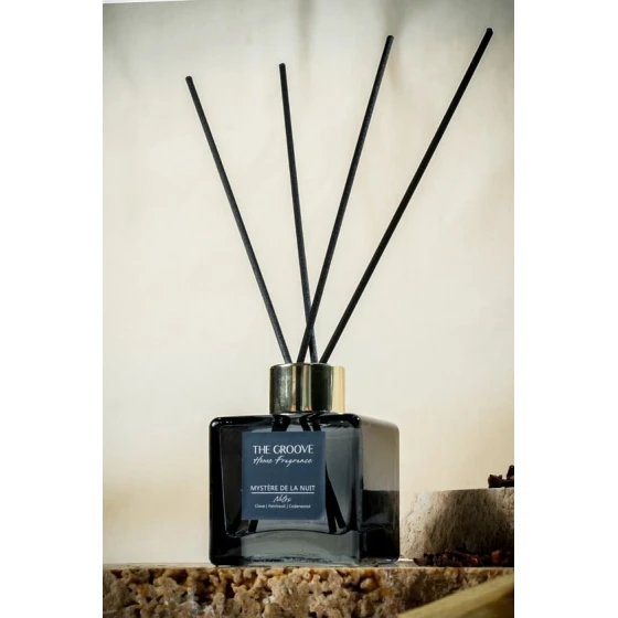 Ароматический диффузор The Groove Sandal MYS.10.101.100, 100 мл, товар в ассортименте Ароматический диффузор The Groove Sandal MYS.10.101.100, 100 мл, товар в ассортименте