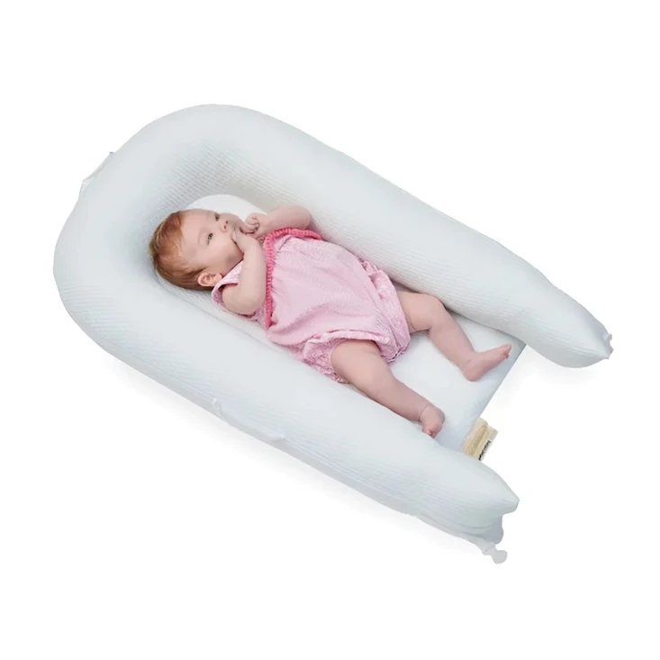 Кокон-гнездышко Yataş First Dream, 48x72 см, белое Кокон-гнездышко Yataş First Dream, 48x72 см, белое