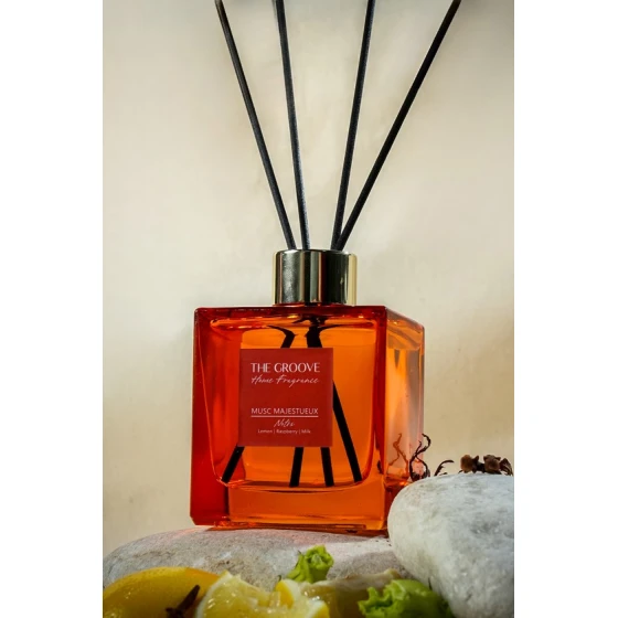 Ароматический диффузор The Groove Rose Misk MUS.10.101.200, 200 мл, товар в ассортименте Ароматический диффузор The Groove Rose Misk MUS.10.101.200, 200 мл, товар в ассортименте