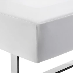 Наматрасник-чехол JYSK 180x200x35 см, водонепроницаемый с резинкой по периметру, полиэстер, полиуретан, белый