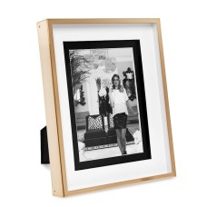 Foto üçün çərçivə Eichholtz 109726 Picture Frame Gramercy L rose gold finish 20.5x26 sm,şüşənin qalınlığı 1.7 sm,çəhrayı qızıl işləmə,şəffaf şüşə
