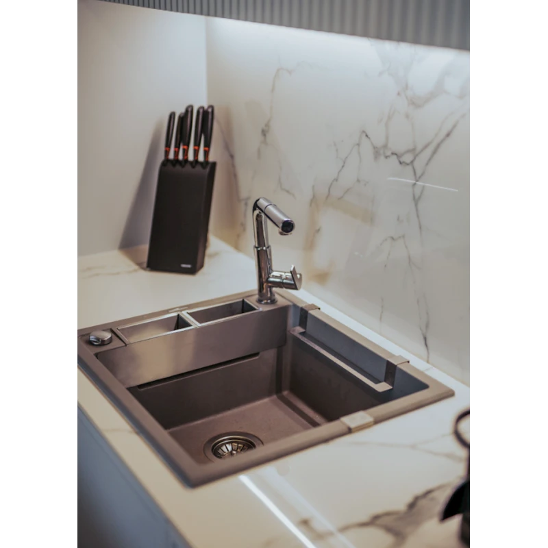 Кухонная мойка Deante Magnetic N103, гранит, черная, 56x50x21.9 см