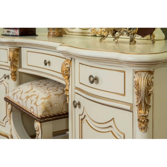 Набор мебели для спальни Era Mebel Mona Liza, кремовый (шкаф 212x65x231 см, кровать 183x213x140 см, прикроватная тумба 62x47x67.5 см, комод 160x53x77.5 см, зеркало 93х108 см) Набор мебели для спальни Era Mebel Mona Liza, кремовый (шкаф 212x65x231 см, кровать 183x213x140 см, прикроватная тумба 62x47x67.5 см, комод 160x53x77.5 см, зеркало 93х108 см)