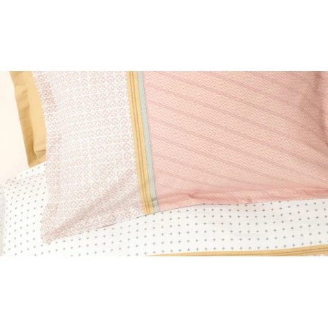 Комплект постельного белья Yataş Macbeth пододеяльник 160x220, простыня 180x240, наволочки 50x70, односпальный, розовый