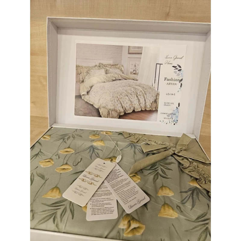 Комплект постельного белья Laura Grand ET-1228, пододеяльник 200х230, простыня 230х240, наволочки 50х70, двуспальный, хлопок, разноцветный Комплект постельного белья Laura Grand ET-1228, пододеяльник 200х230, простыня 230х240, наволочки 50х70, двуспальный, хлопок, разноцветный