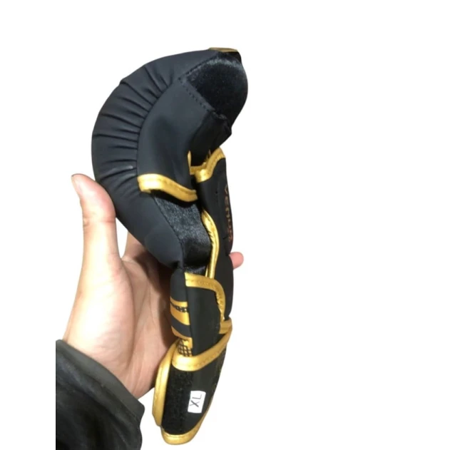 MMA əlcəyi. Qara/qızılı