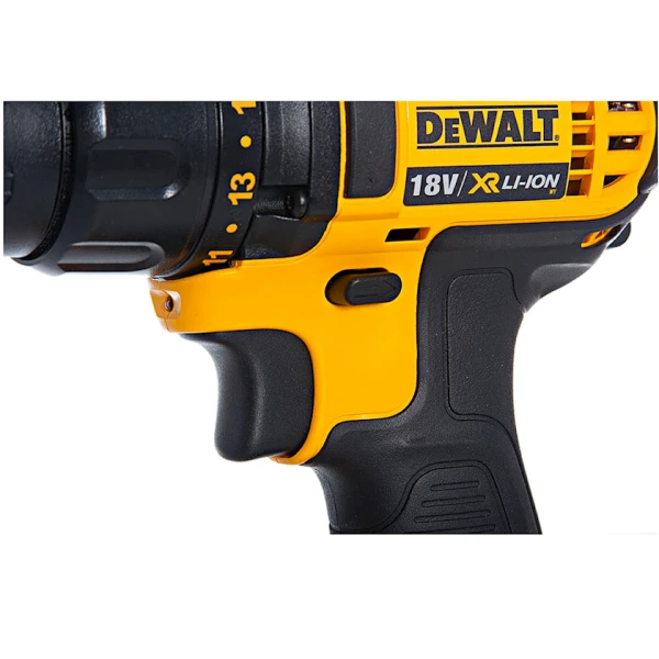 Дрель-шуруповерт DeWALT DCD780