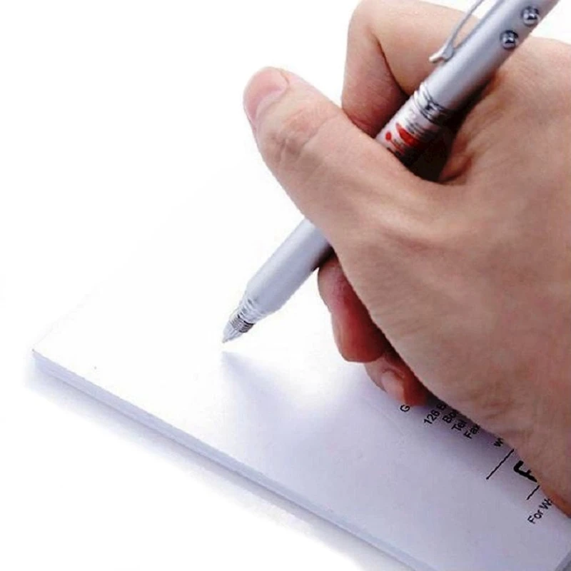 Qələm + proyektor üçün lazer göstərici 21CFR 2021108, radius 200 m, metal