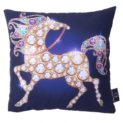 Универсальная подушка для автомобиля Magic balls Лощадь Сваровски CK-00103, 35х35 см Универсальная подушка для автомобиля Magic balls Лощадь Сваровски CK-00103, 35х35 см