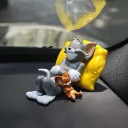 Avtomobil üçün oyuncaq aksesuar Tom and Jerry