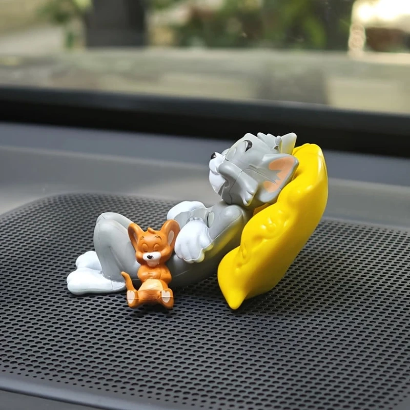 Avtomobil üçün oyuncaq aksesuar Tom and Jerry