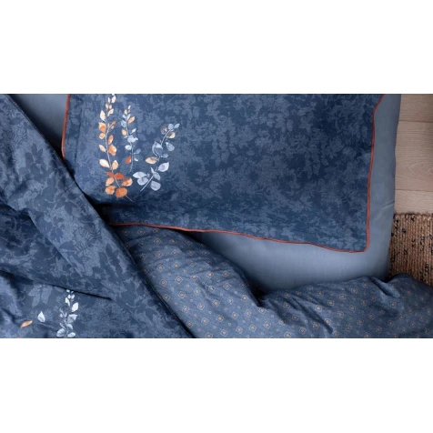 Комплект постельного белья Yataş Petal пододеяльник 200x220, простыня 240x260, наволочки 50x70, двуспальный, синий