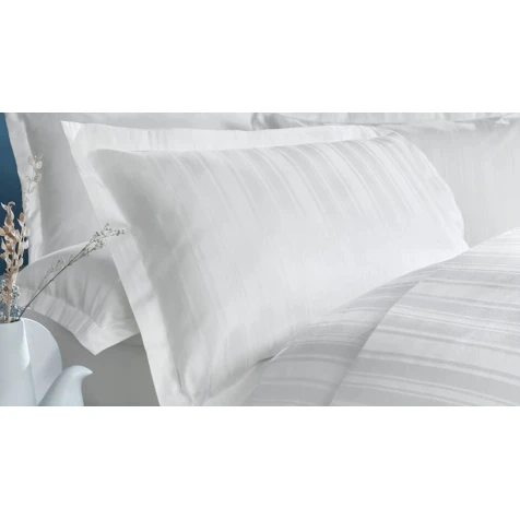 Комплект постельного белья Yataş Shelly пододеяльник 220x240, простыня 240x280, наволочки 50x70, двуспальный XL, белый Комплект постельного белья Yataş Shelly пододеяльник 220x240, простыня 240x280, наволочки 50x70, двуспальный XL, белый