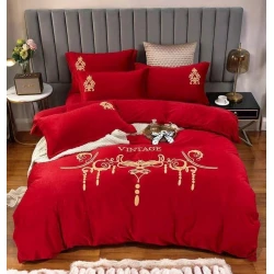 Комплект постельного белья Luxe Cotton 000424, пододеяльник 200х230 см, простыня 245х250 см, наволочки 50х70 см, евро, велюр, красный