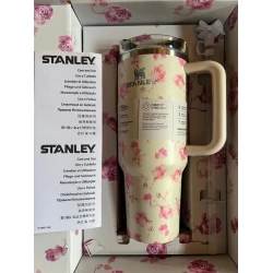 Термос Stanley Quencher H2.0 Flowstate, 1200 мл, товар в ассортименте Термос Stanley Quencher H2.0 Flowstate, 1200 мл, товар в ассортименте