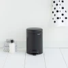 Мусорное ведро Brabantia NewIcon, 26.4x23.5x16.8 см, сталь, 3 л, черное Мусорное ведро Brabantia NewIcon, 26.4x23.5x16.8 см, сталь, 3 л, черное