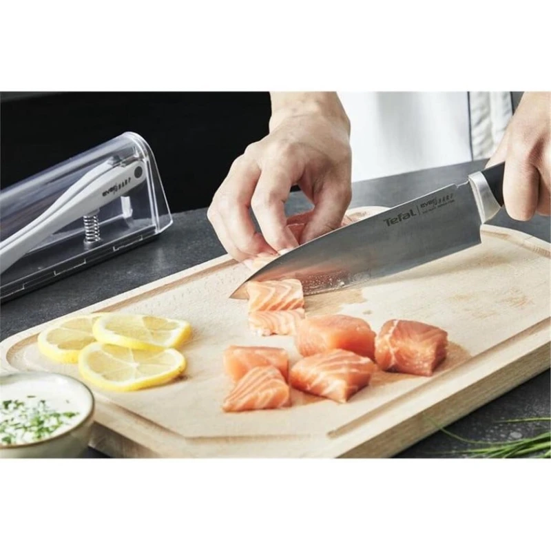Шеф-нож Tefal Ever Sharp + точилка для ножей, нержавеющая сталь, черный, 16.5 см Шеф-нож Tefal Ever Sharp + точилка для ножей, нержавеющая сталь, черный, 16.5 см