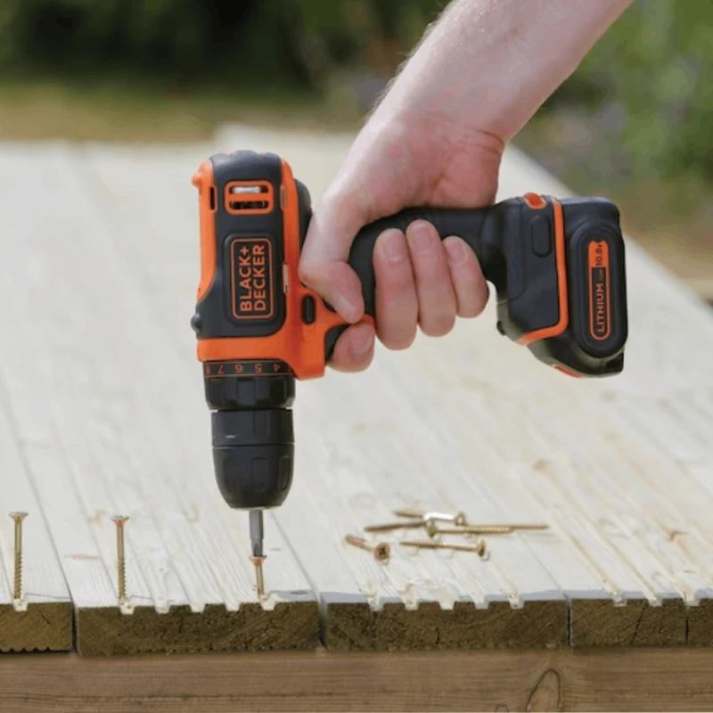 Дрель-шуруповерт Black&Decker BDCDD12B-QW SET (2X1.5)