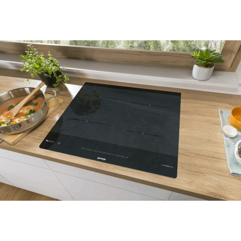 Индукционная плита Gorenje IS645BSC