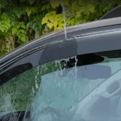 Şüşə üçün qoruyucu deflektor Hyundai Tucson 2004-2009