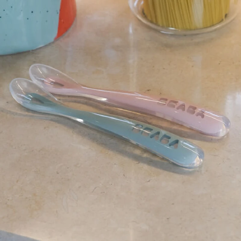 Эргономичная силиконовая ложка Beaba 913464