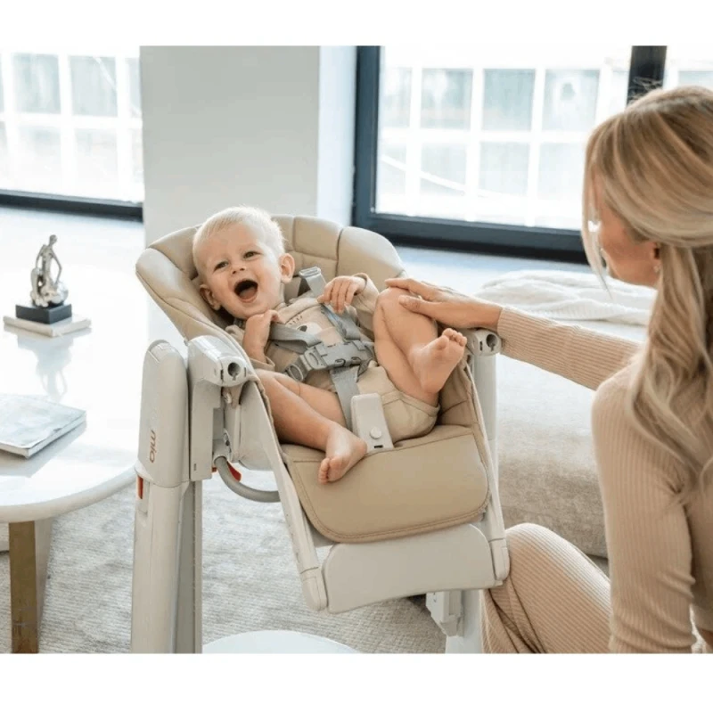 Стульчик для кормления Peg Perego Tatamia Latte