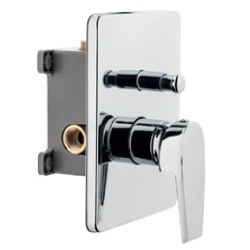 Скрытый смеситель для воды Rivana CND 100 kare