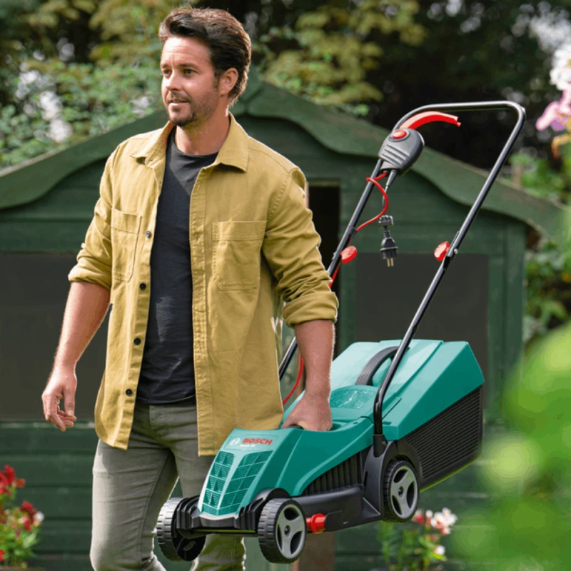 Elektrikli qazonbiçən Bosch Rotak 32 0600885B00